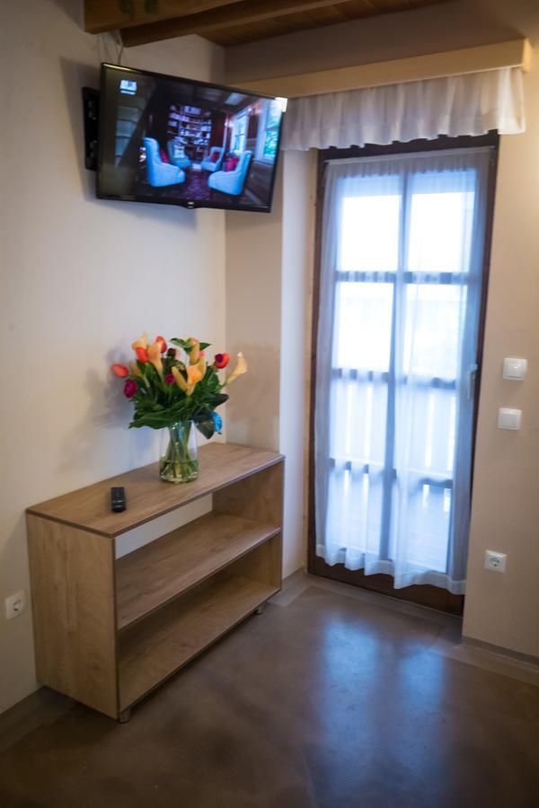 Gluten Free Bed & Breakfast Dezela Okusov Любляна Екстериор снимка