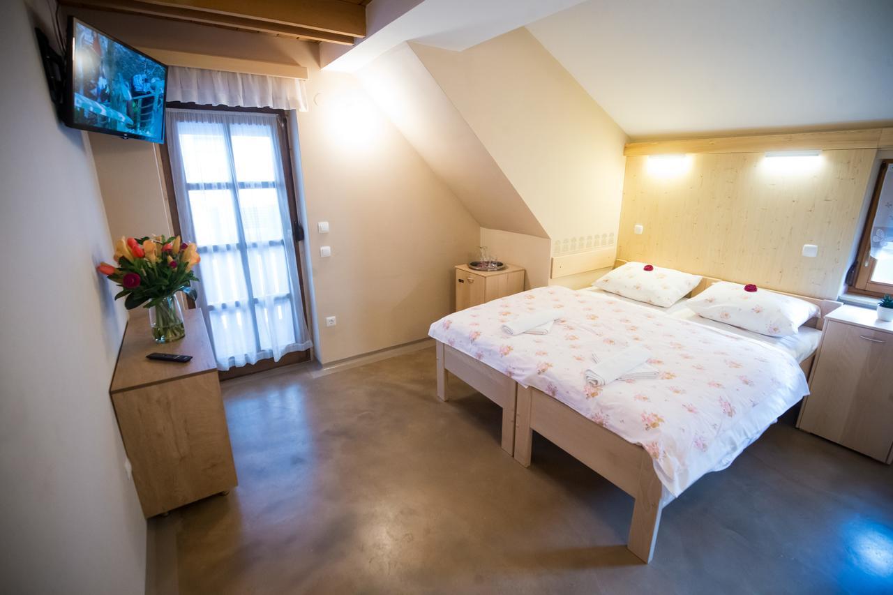 Gluten Free Bed & Breakfast Dezela Okusov Любляна Екстериор снимка